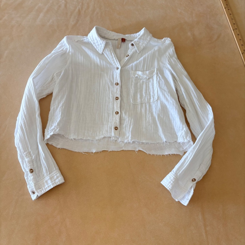 Pilcro Anthropologie White 100% Cotton Gauze Cropped Raw Hem Button Down Shirt S